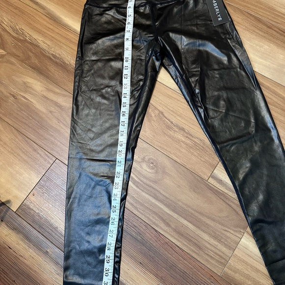 Kimberly C Black Faux Leather Leggings High Rise M NWT - Picture 2 of 9